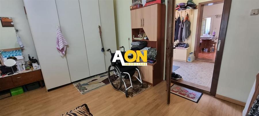 Casa individuala, 2 Camere, zona Poarta I, 300mp teren