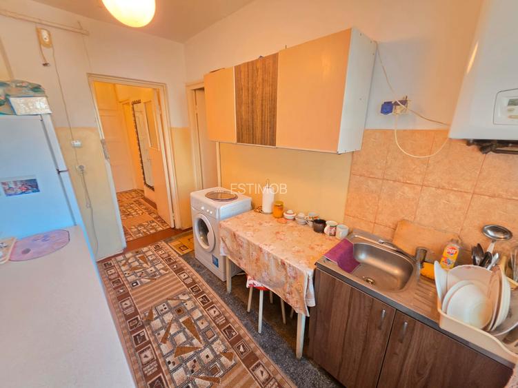 Apartament 2 camere liber la vanzare zona Astra str.Neptun etaj 1 balcon mare - 20