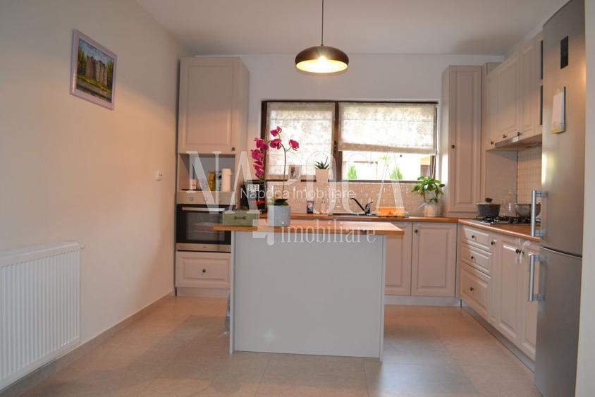 Casa 4 camere de vanzare in Floresti