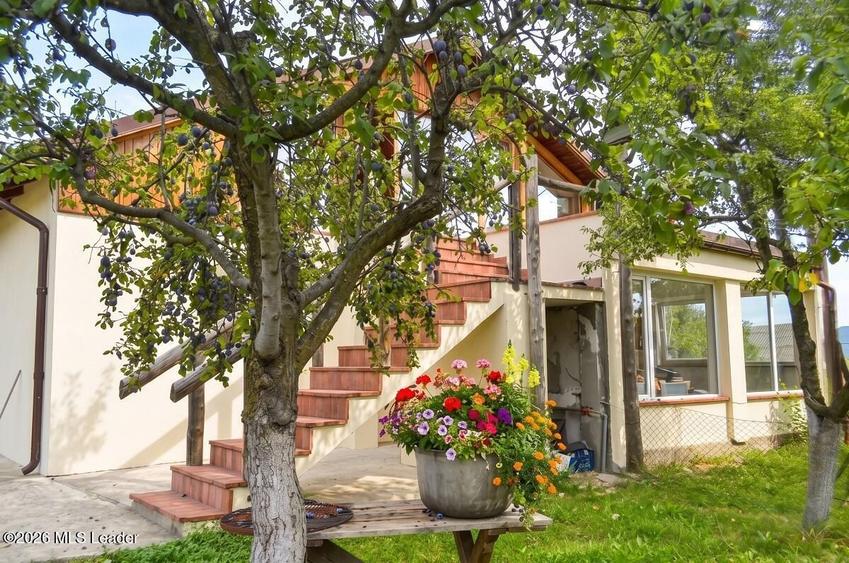 Curtea de Arges - Casa P+M, 270 mp, Teren 3149 mp