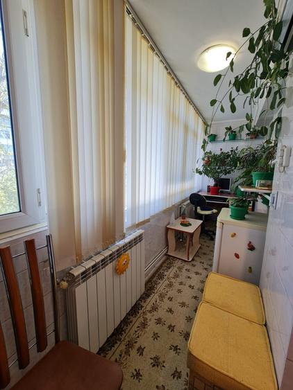 Vanzare apartament 3 camere in Galati, Tiglina 2, etaj 3, mobilat si utilat