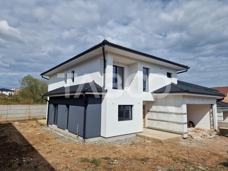 Casa individuala cu curte terasa si garaj Selimbar Sibiu