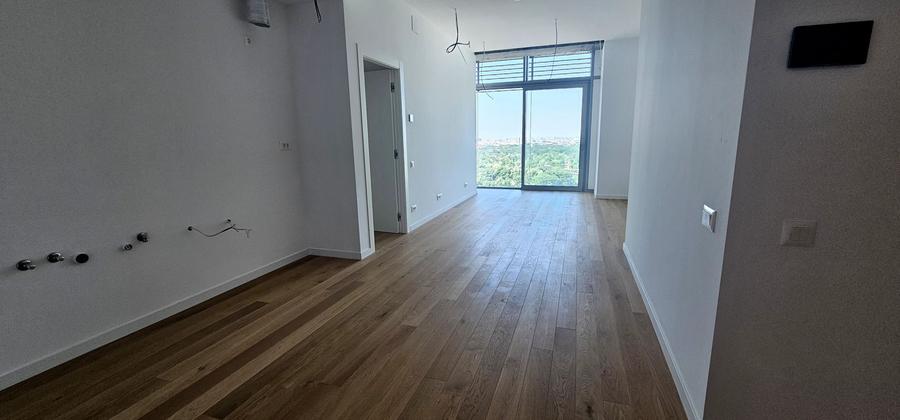 Apartament cu vedere la lacul Floreasca etajul 20