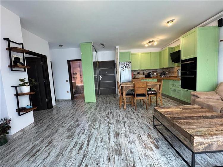 Apartament cu 3 camere,mobilat si utilat ,situat in cartierul Intre Lacuri!