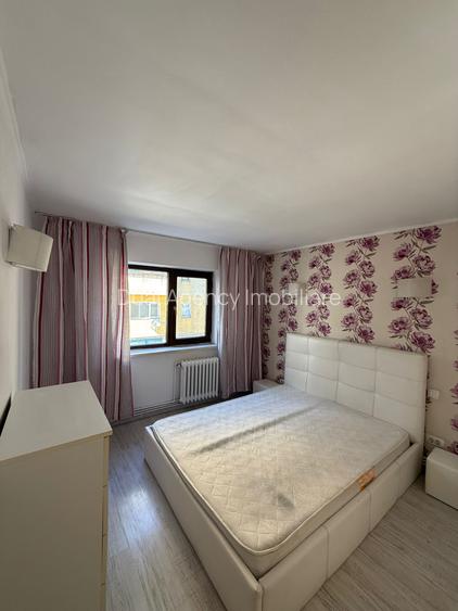 Centru Sf Lazar Palas apartament 3 camere etaj 1 / 4 - 4