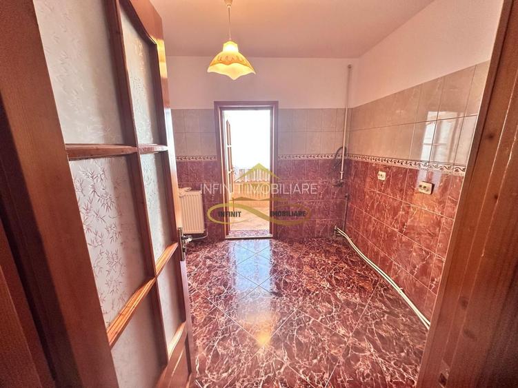 De vanzare apartament 2 camere decomandate Nord Bacau - 6