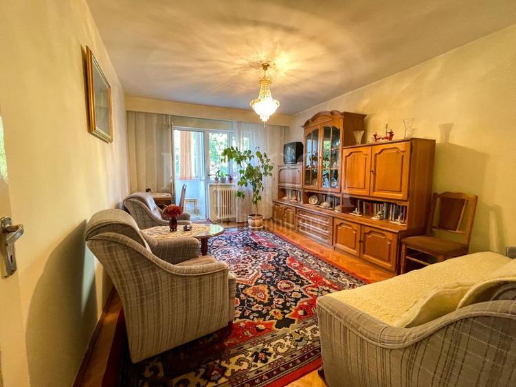 Apartament 3 camere de vanzare in Manastur, Cluj Napoca