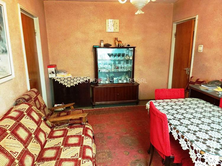 Militari - Apusului  - Str. Lacul Zanoaga -   Apartament 3 camere - 5