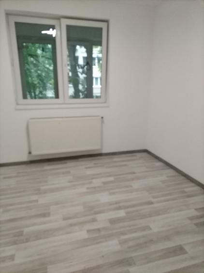 3 camere decomandate în Pajura | Etaj 1/3 | Parcare proprie | Centrală Vaillant