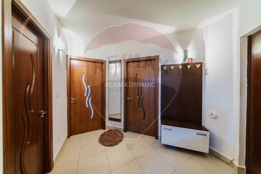 Apartament cu doua camere si loc de parcare in zona Micalaca - 11