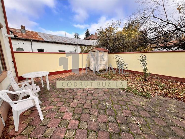 Casa 5 camere,  Ploiesti,  zona Bd. Castanilor - 22