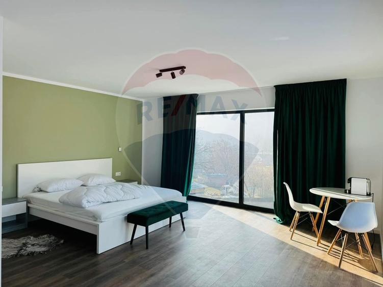 Casă Moderna De Vanzare