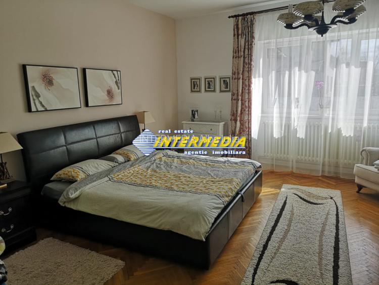 Casa de vanzare renovata complet  in Alba Iulia zona Centru 1200 mp Teren - 15