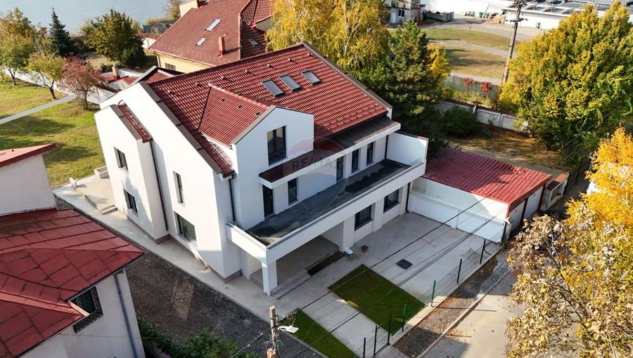 Vila D+P+E+M, 8 camere, 520 mp, pe malul Lacului Mogosoaia