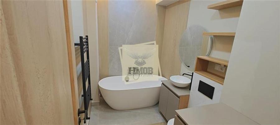 Penthouse cu 3 camere 3 bai si terasa 88 mp in zona Lazaret