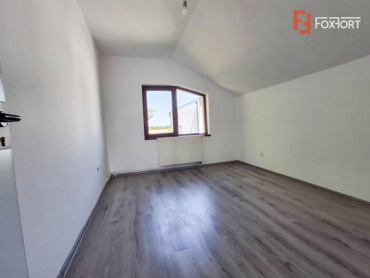 Casa individuala cu 4 camere de vanzare in Giarmata, zona Nord-Vest