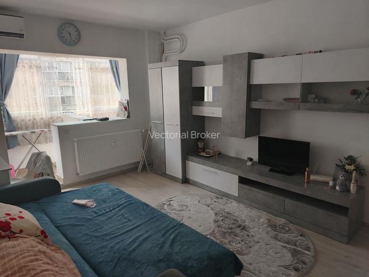 Garsoniera decomandata, bloc mixt Iancului Magura Vulturului - 8