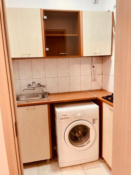 Garsoniera Unirii - Alba Iulia, mobilată si utilată modern, renovată, curată