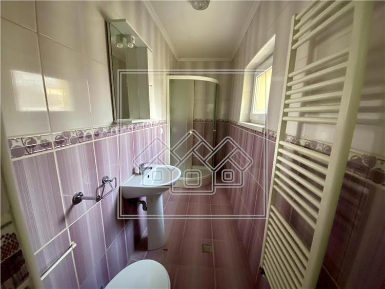 Spatiu de birouri - 3 camere, 2 bai - zona Centrala