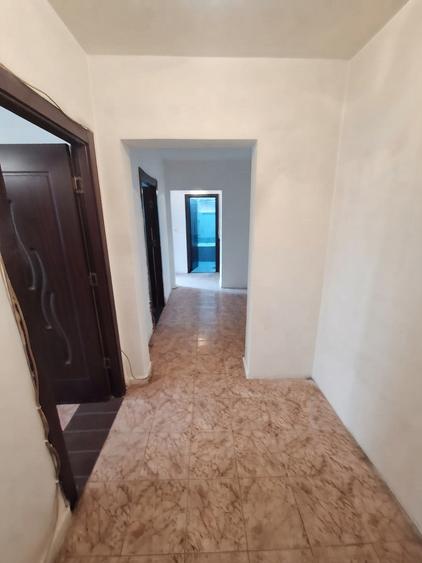 Intim - Sabroso, apartament 3 camere decomandate,