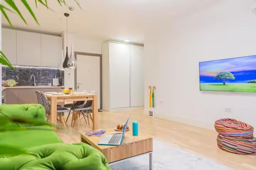 Apartament 2 camere cu loc de parcare subteran 102 The Address