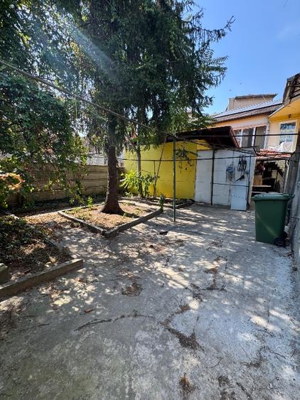 Casa zona centrala cu spatiu comercial