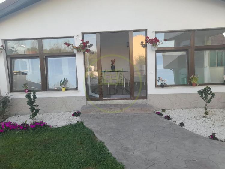 Casa noua 8 camere de vanzare in Victoria jud. Brasov