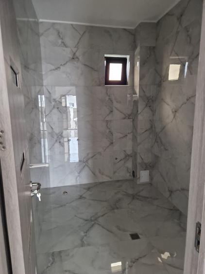 Agenție imobiliară vindem casă in Lumina