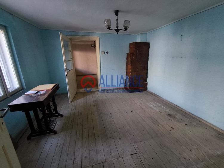 ICIL casa 4 camere pe colt!