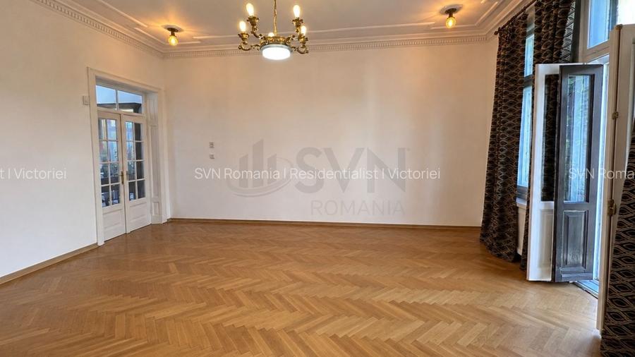 REC3001851 Spatiu comercial in vila Strada Paris complet renovat