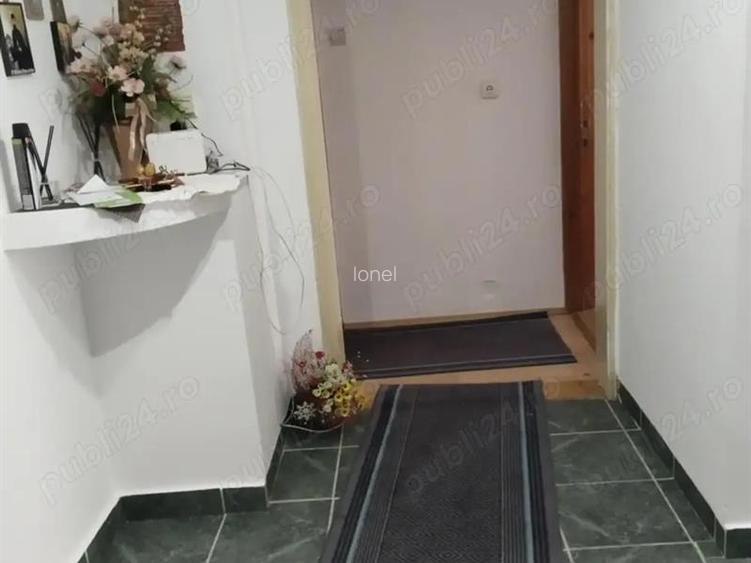 Apartament 3 camere, decomandat, Sud, Radauti