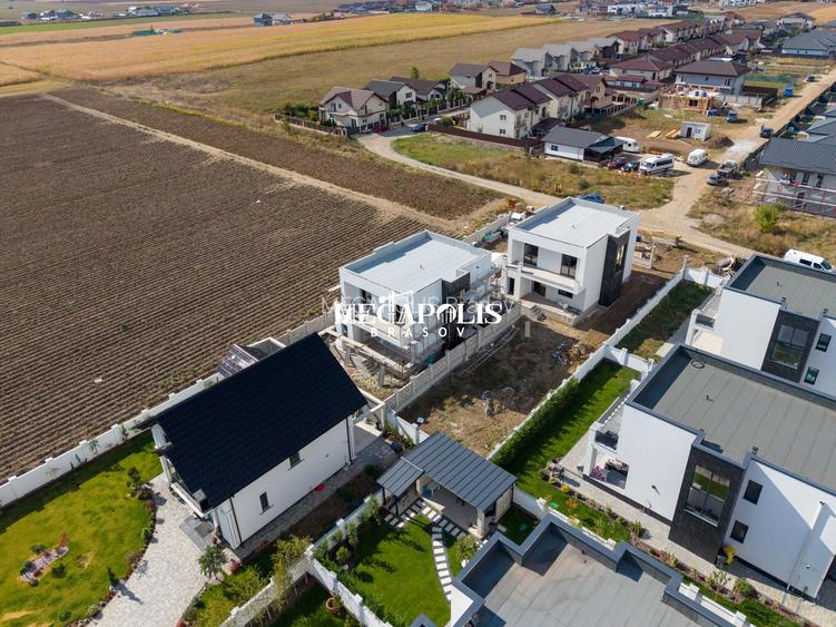 Casǎ Lux | Direct Dezvoltator | Predare la Cheie