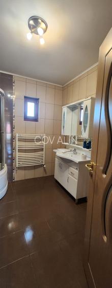 Casa in Ghimbav, 8 camere, S+P+M, SU 300 mp, teren 736 mp, libera la vanzare! - 29