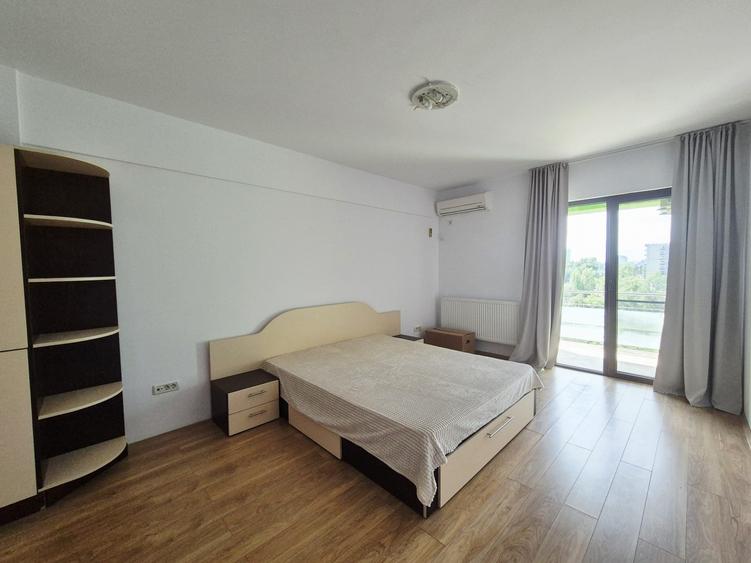 Mamaia - centrul statiunii - 4 camere cu vedere unica pe lac