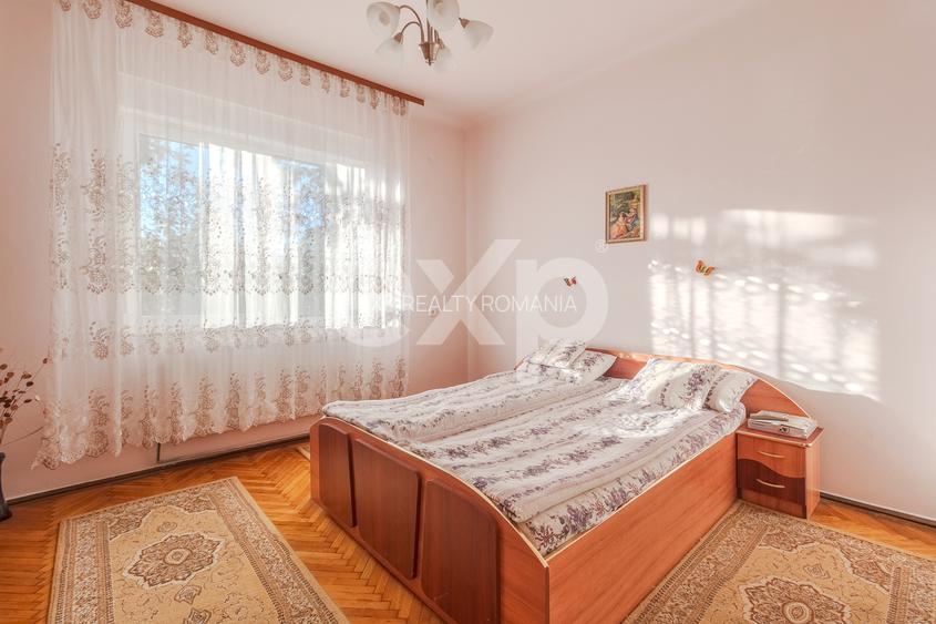 Casă 6 camere P+M cu 543 mp teren, 75 mp anexe , Oradea - 15