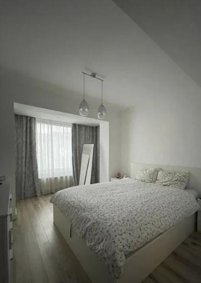 Apartament2 Camere,Piata Alba Iulia,bl.2000,et.1/6, centrala,mobilat,complet