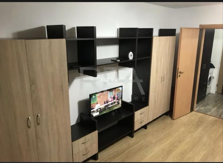 Garsonieră 32 mp | Piața Veteranilor | 3 min Metrou | Etaj 3 |