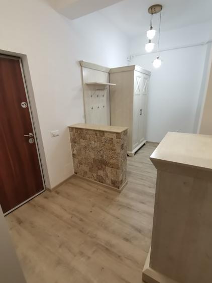INCHIRIEZ ap. 3 camere de lux,zona Doamna Stanca