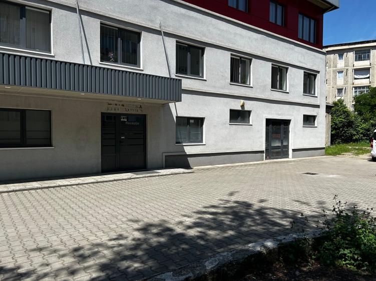 2 SPAȚII situate la PARTER: SPAȚIU 1 - 58 mp și SPAȚIU 2 (cu depozit) - 72 mp