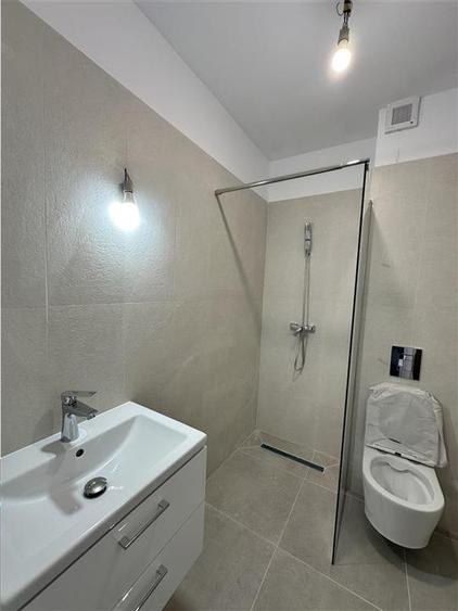 Apartament 3 Camere în bloc finalizat, etaj intermediar, construcție n
