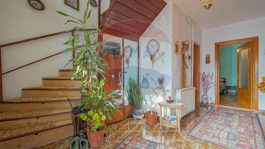 Casă spațioasă și practică, aproape natură si oraș- Cartier Dârste