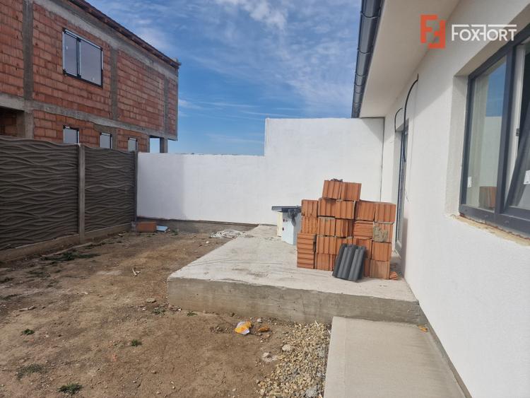 Duplex de vanzare cu 3 camere, zona Bucovat