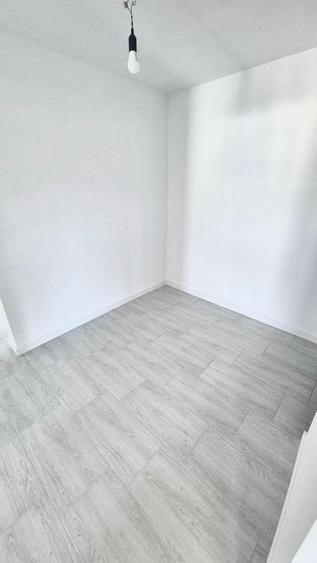 Apartament cu 4 camere, 2 băi, pivnita, 77 mp utili, Cetate