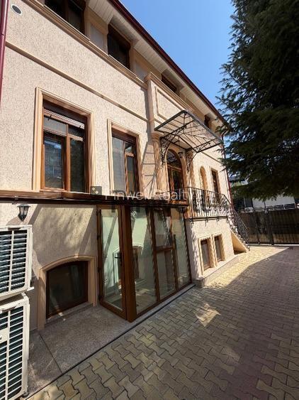 Casă premium 5 camere | prima închiriere | Piața Victoriei - 8