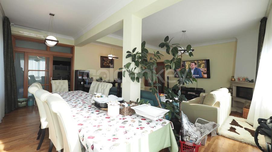 Vila luminoasa cu 8 camere | 593mp teren | langa Scoala Americana