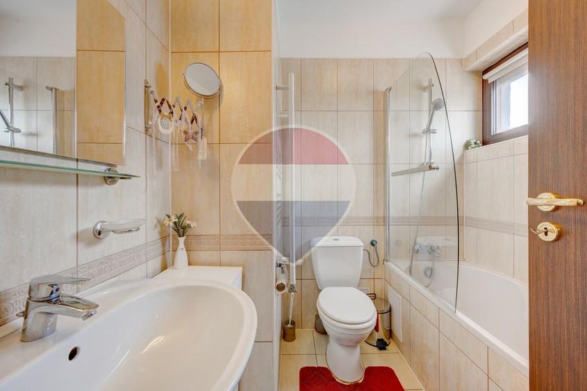 Casă / Vilă cu 3 camere de vânzare Str. Diamantului 6, Blejoi