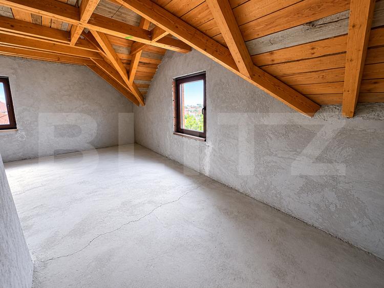 Casa de vanzare semifinisata zona linistita, Reghin
