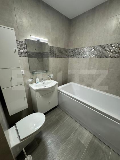 Apartament 3 camere, 65 mp, parcare, zona Plopilor, totul nou , prima inchiriere