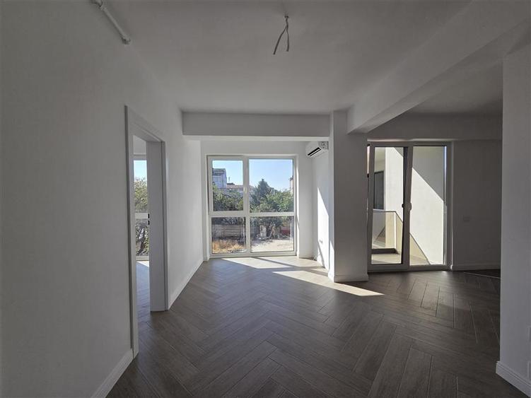 Apartament 2 camera,bloc nou,etaj 1,Cantemir,Oradea