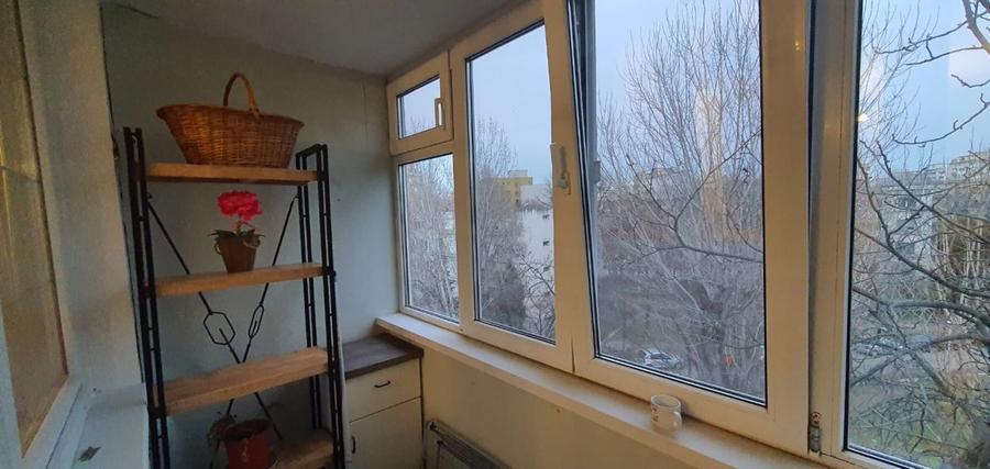 Exclusivitate,Tomis I,3 camere,mobilat/utilat lux,centrala gaz,etaj 4 cu pod